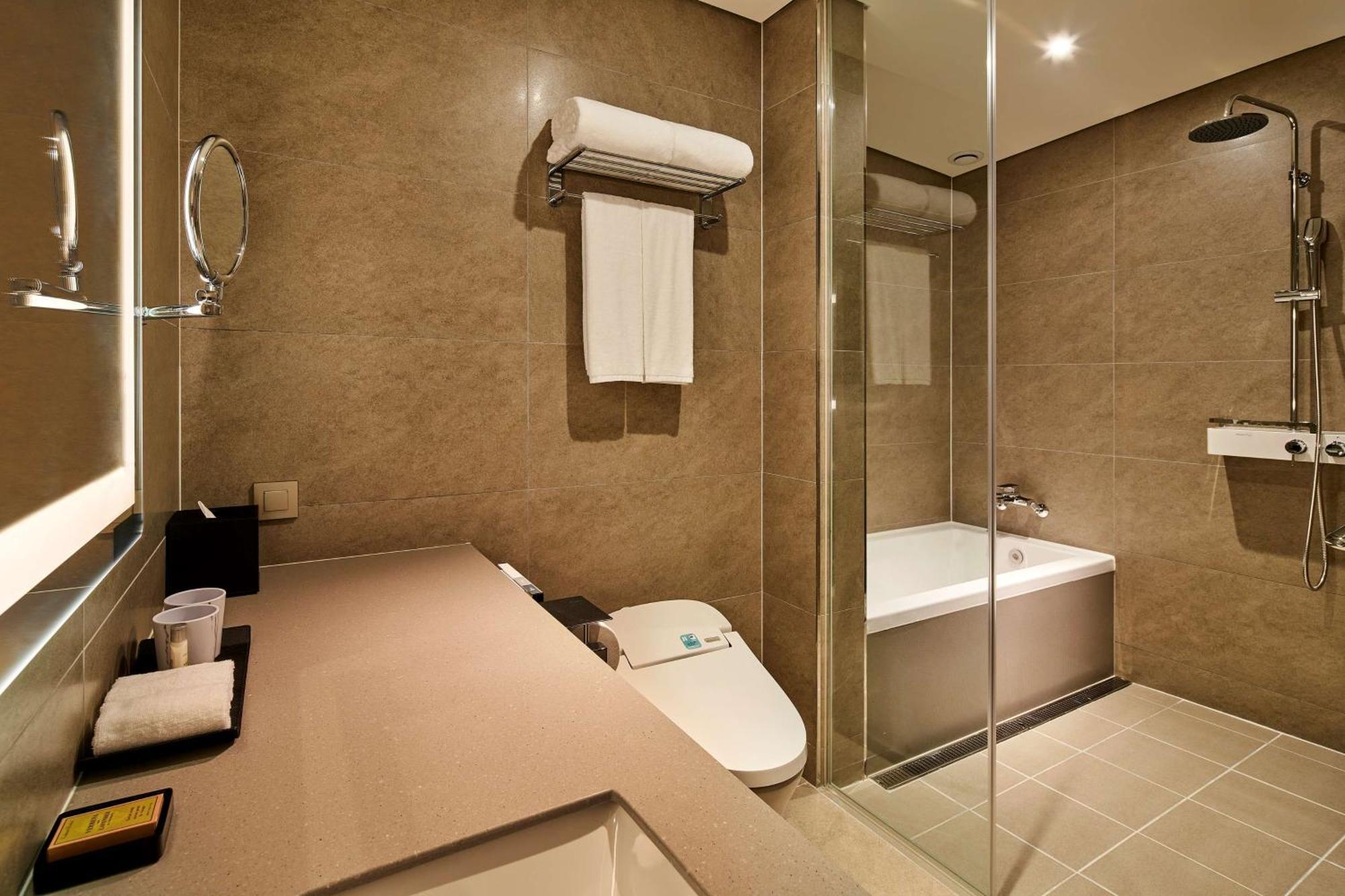 Hilton Garden Inn Seoul Gangnam Exterior foto